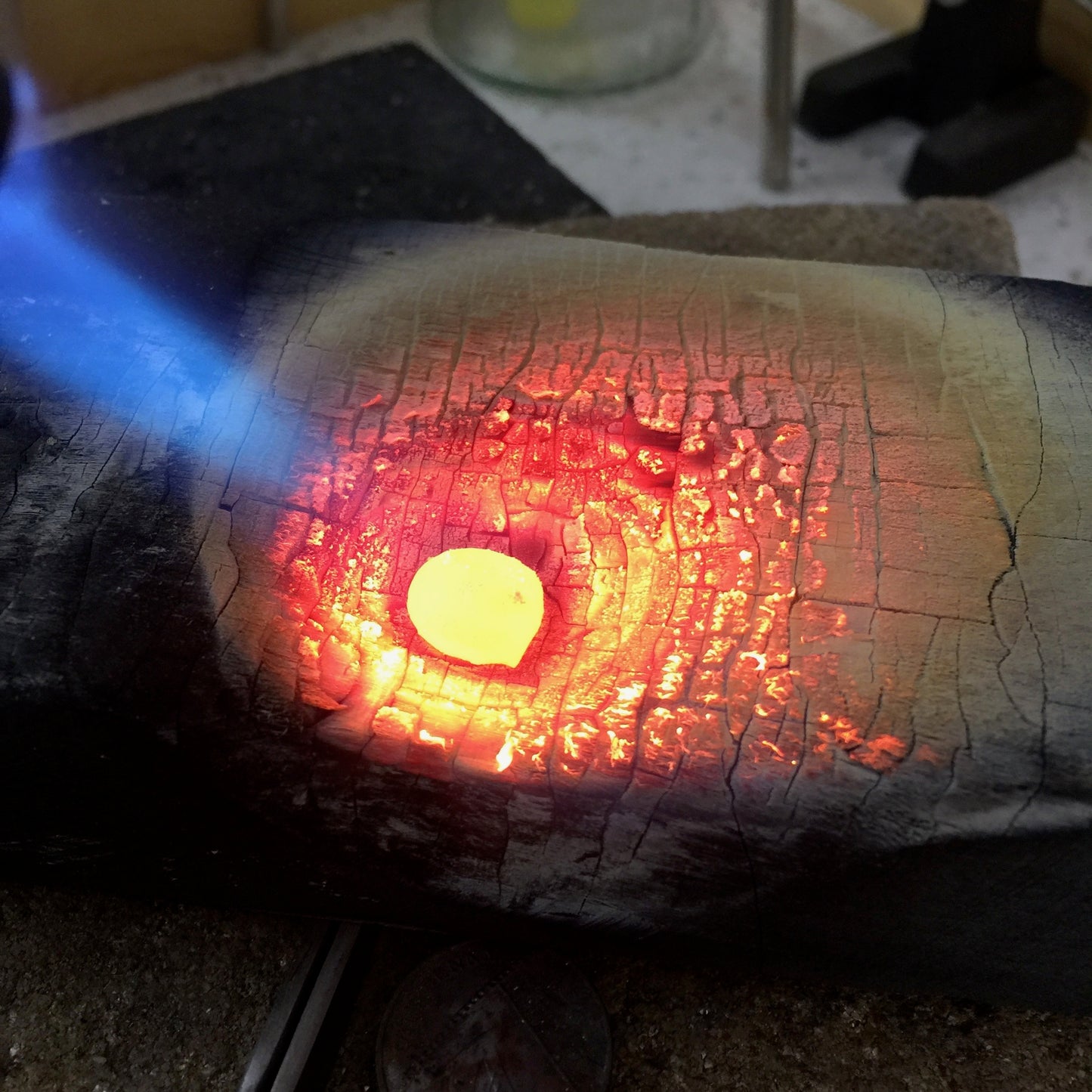 Solid Recycled 9ct Gold Hammered Halo Circle Pendant Necklace image 9