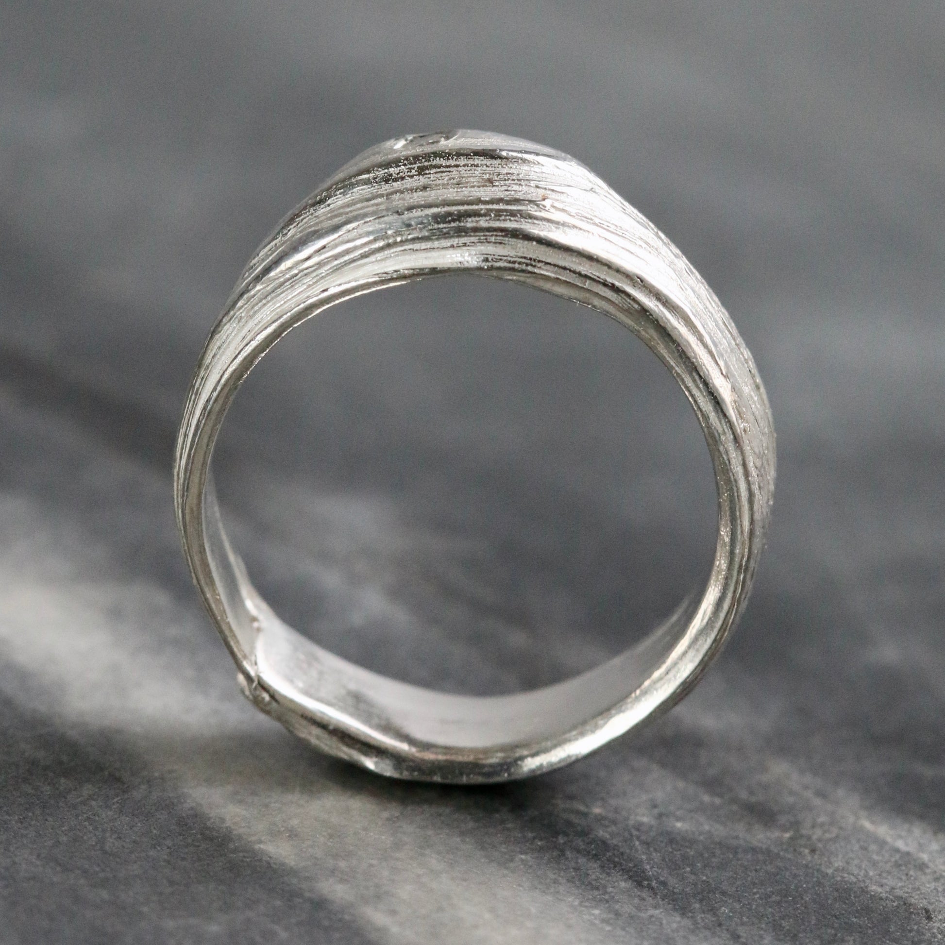 Mitsuro Hikime Silver Band with Salt & Pepper Diamond - R image 1