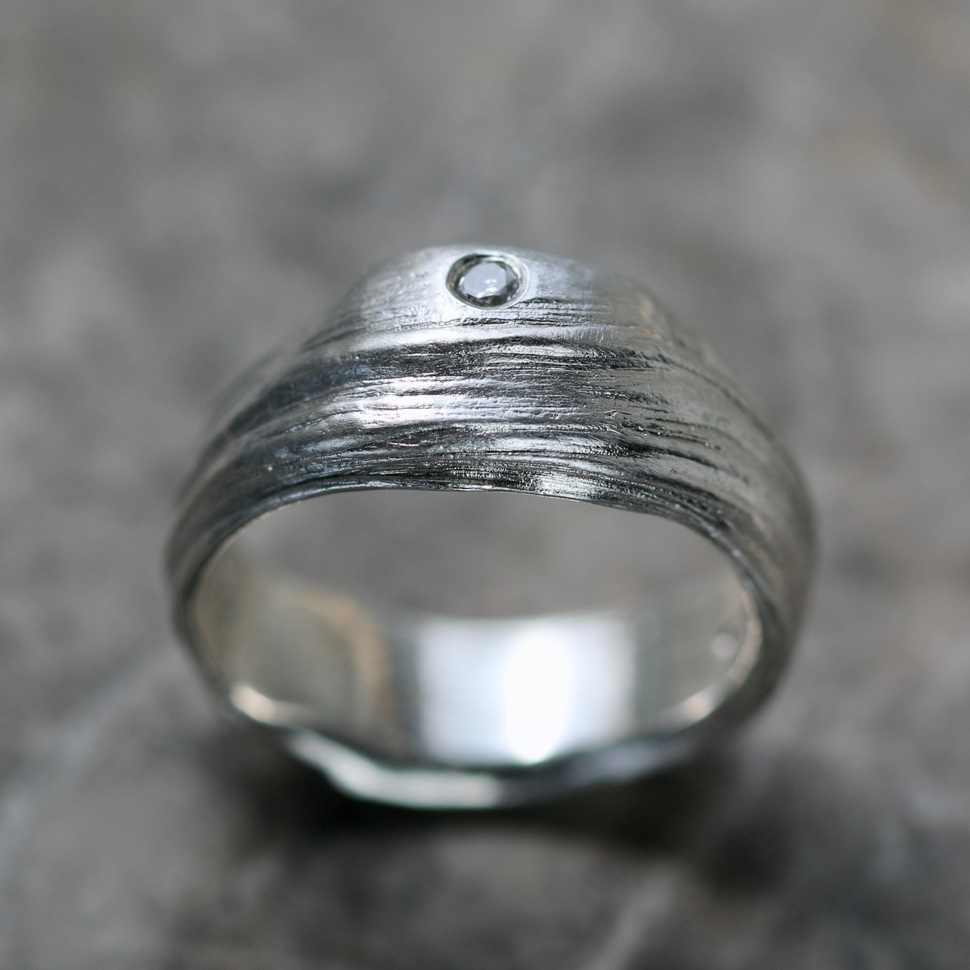 Mitsuro Hikime Silver Band with Salt & Pepper Diamond - R image 8