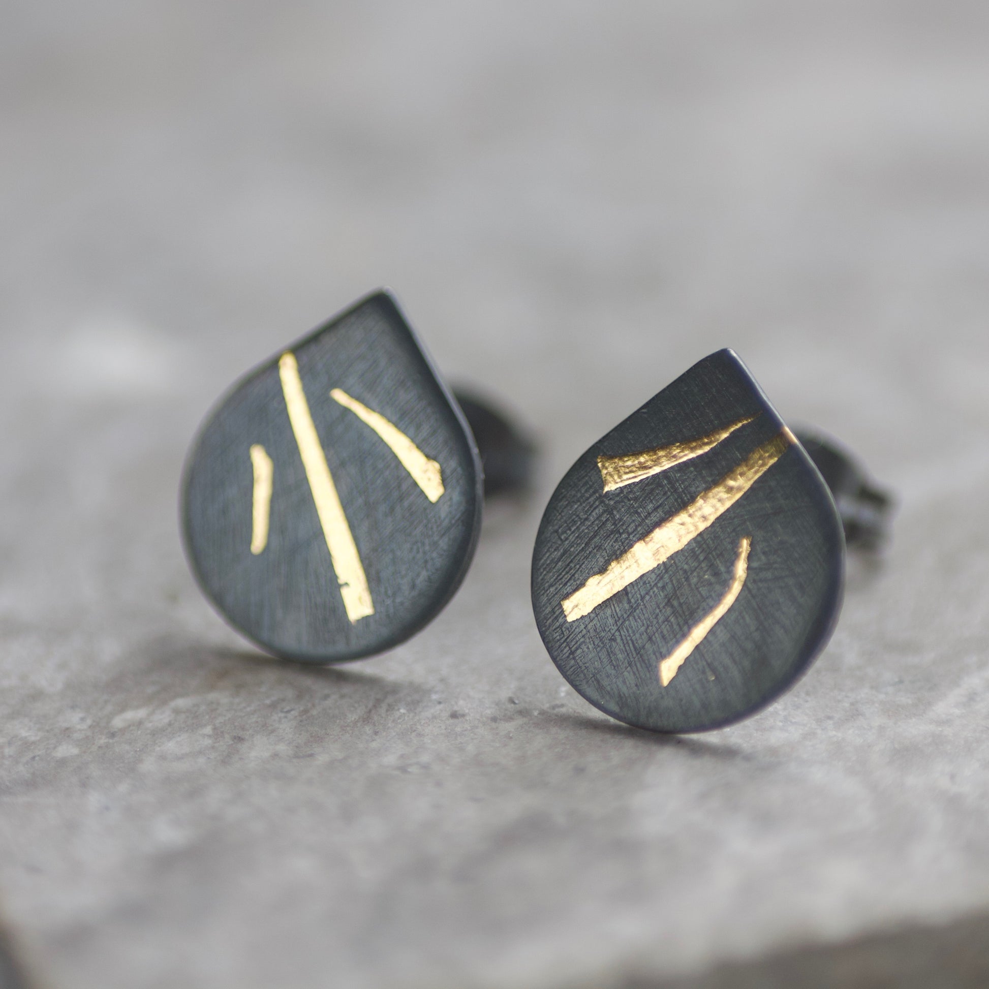LC Oxidised 10mm Stripe Keum Boo Stud Earrings image 0