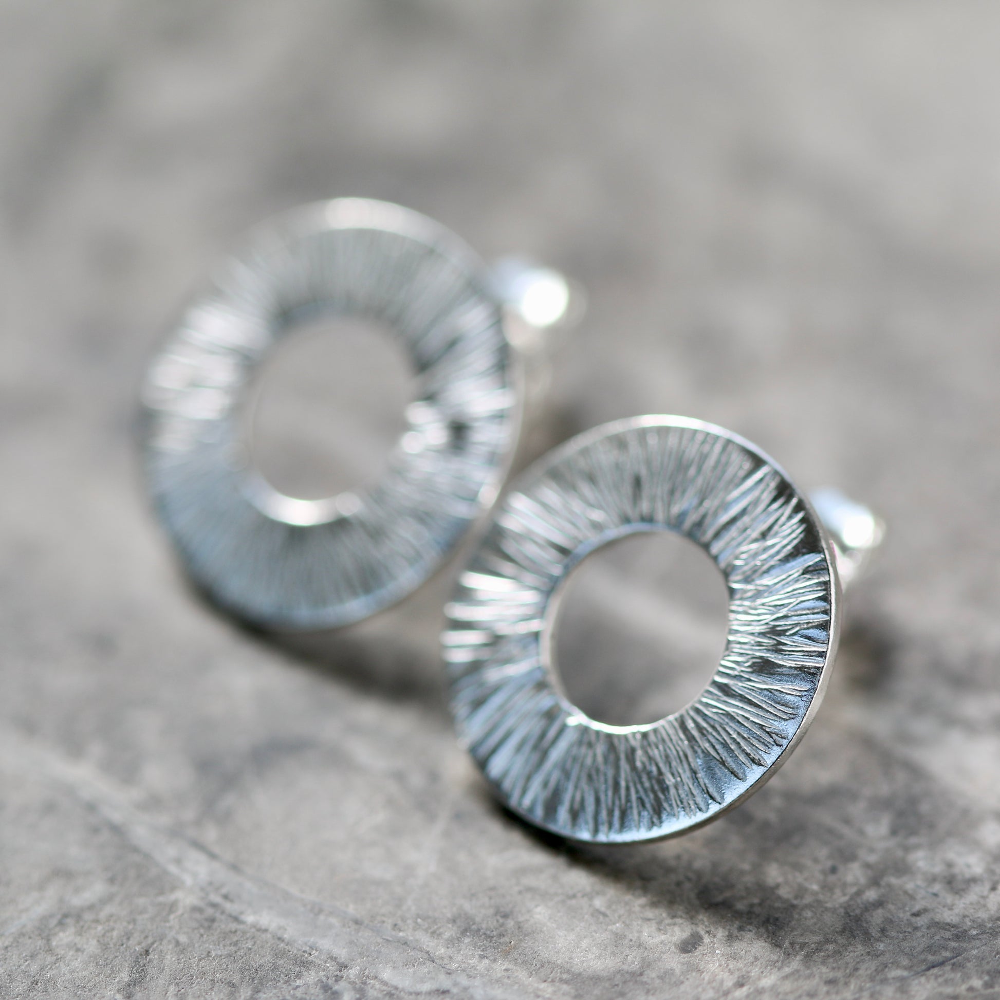 Radiate Washer Studs image 2