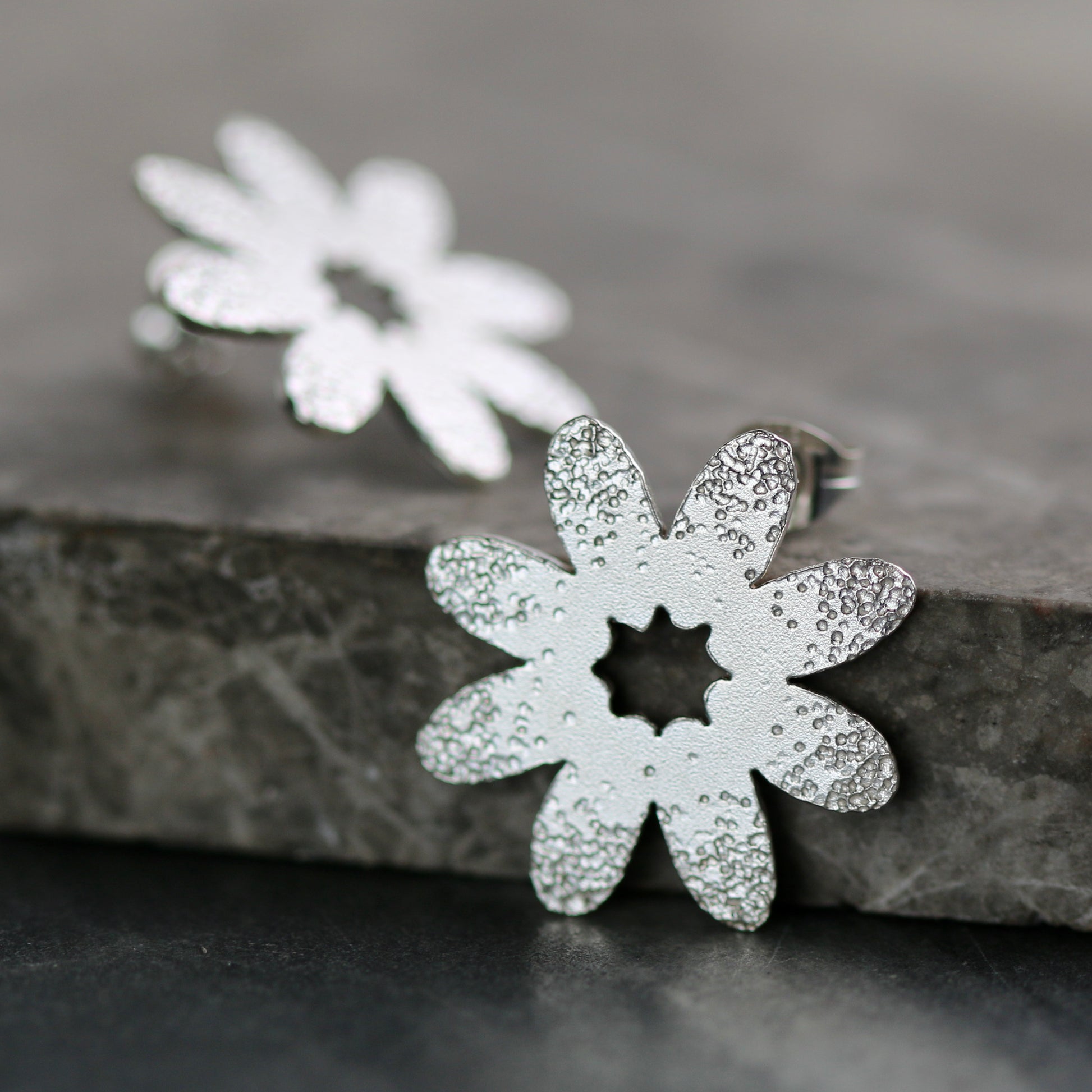 Floral Dot Textured Stud Earrings image 7