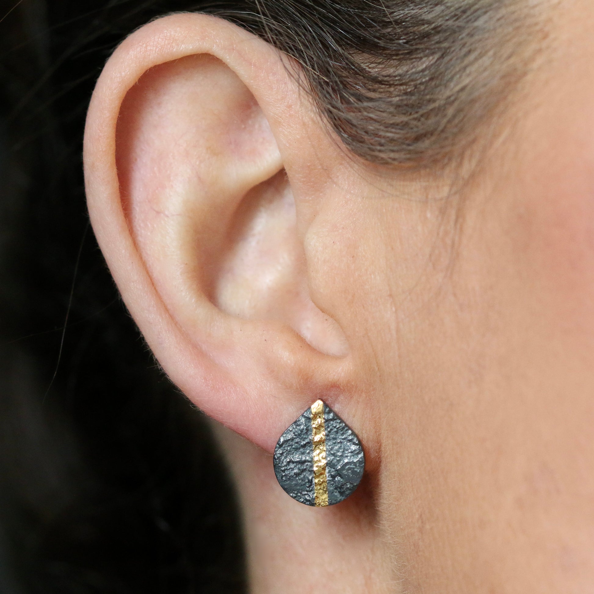 Keum Boo Oxidised Silver LC Teardrop Studs image 2