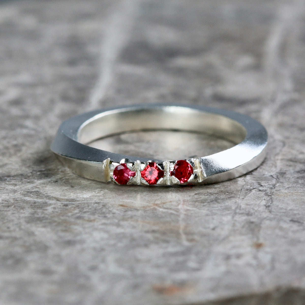 Spinel Silver Twist Ring - UK size M.5 image 0