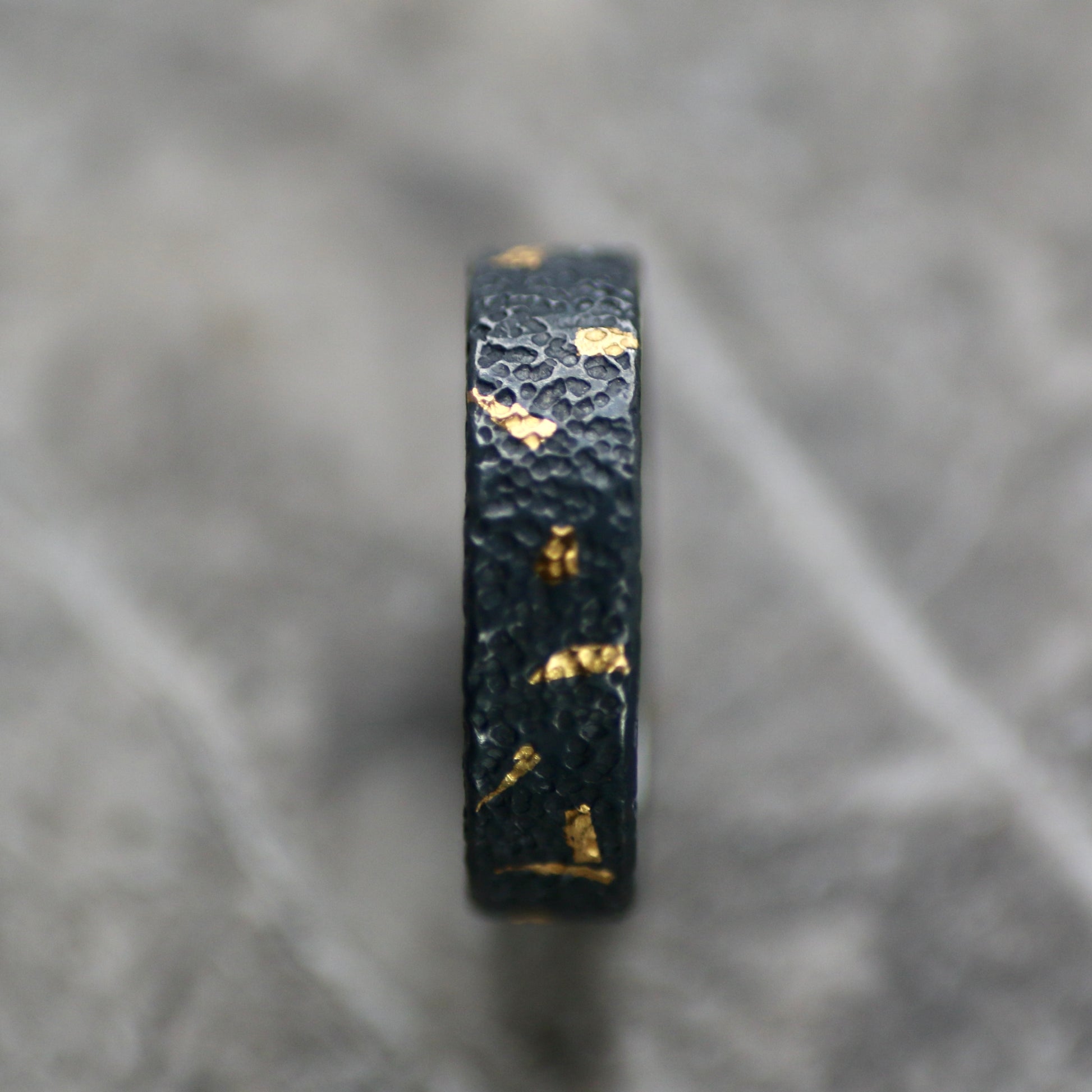 Oxidised Confetti Keum Boo Silver & Gold Textured 4mm Ring image 1
