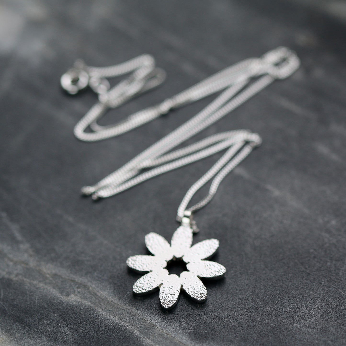 Floral Dot Textured Pendant Necklace image 5