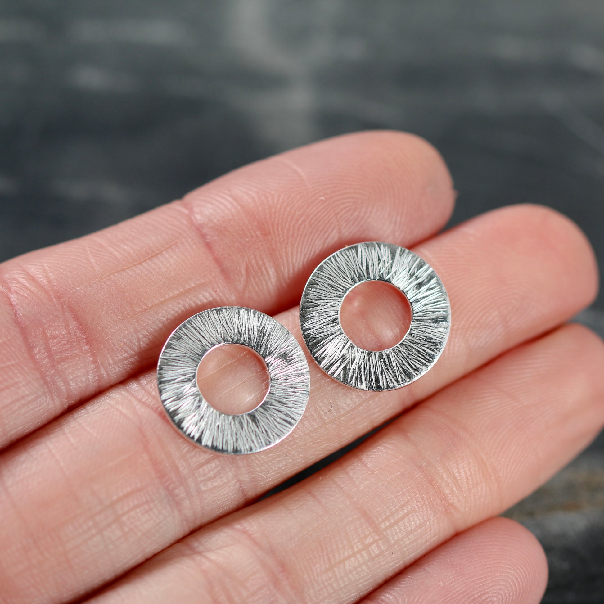 Radiate Washer Studs image 4