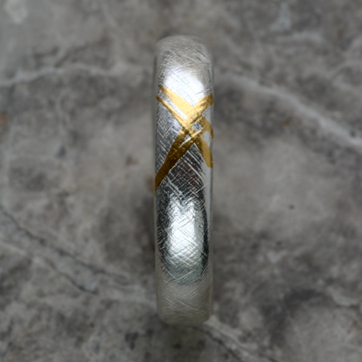 Cross Hatch Silver & Gold Textured Chunky Ring image 3