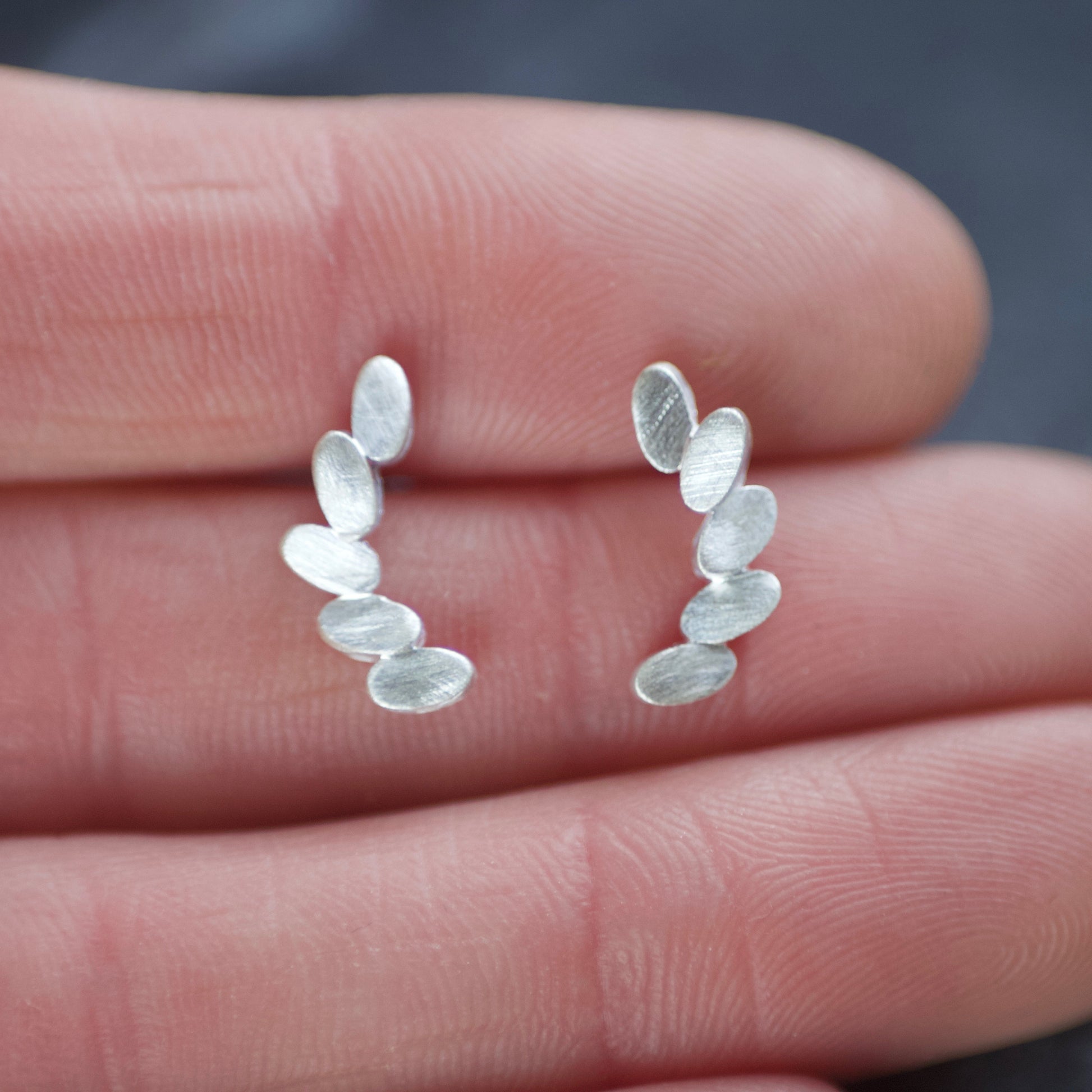 Silver Laurel Necklace & Earrings Gift Set image 5