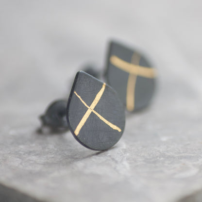LC Oxidised 10mm X Keum Boo Stud Earrings image 3