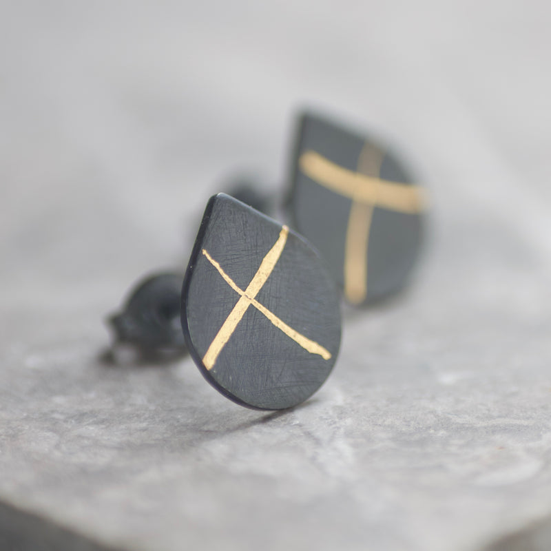 LC Oxidised 10mm X Keum Boo Stud Earrings image 3