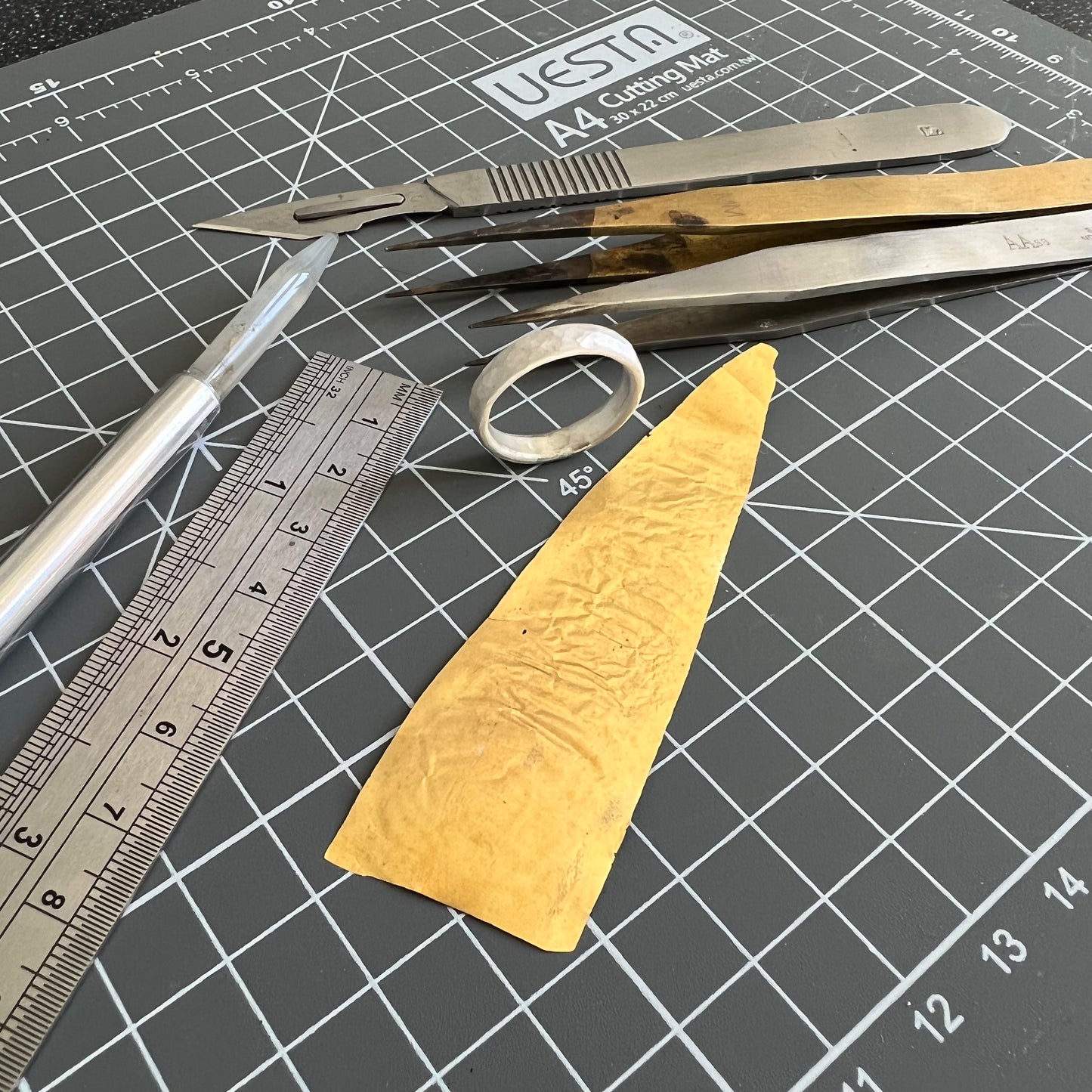 Cross Hatch Silver & Gold Textured Chunky Ring image 5