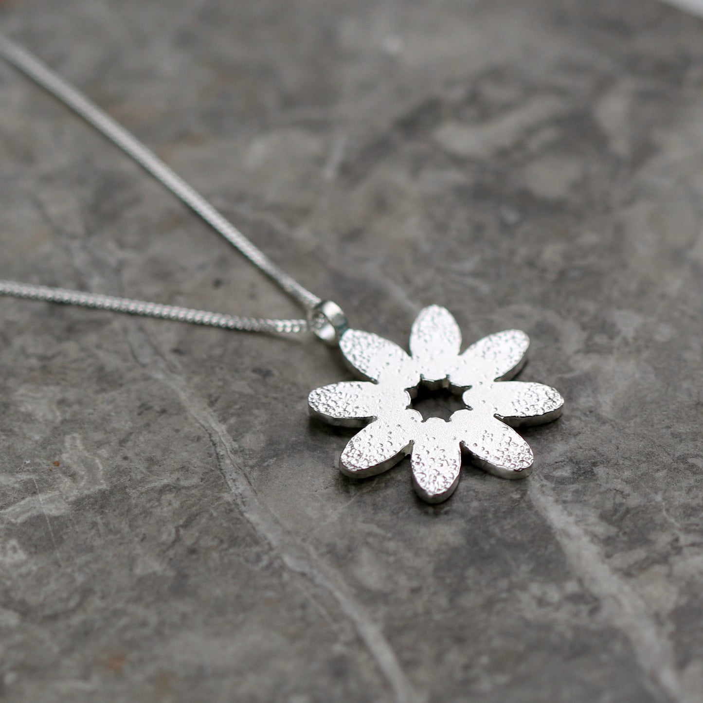 Floral Dot Textured Pendant Necklace image 6