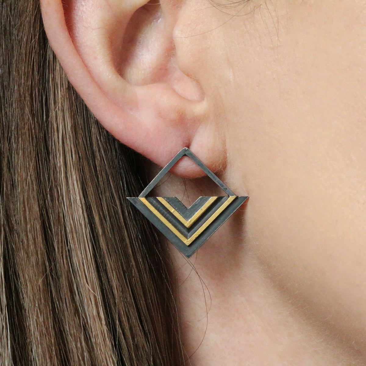 LABYRINTH Angle Earrings