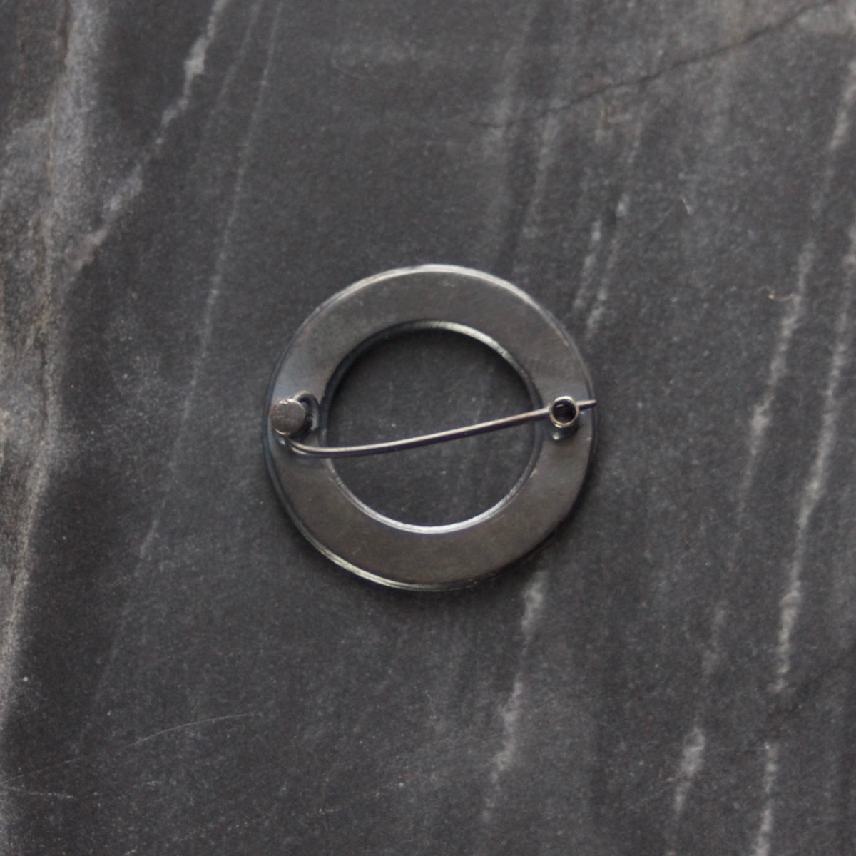 LABYRINTH Circle Brooch