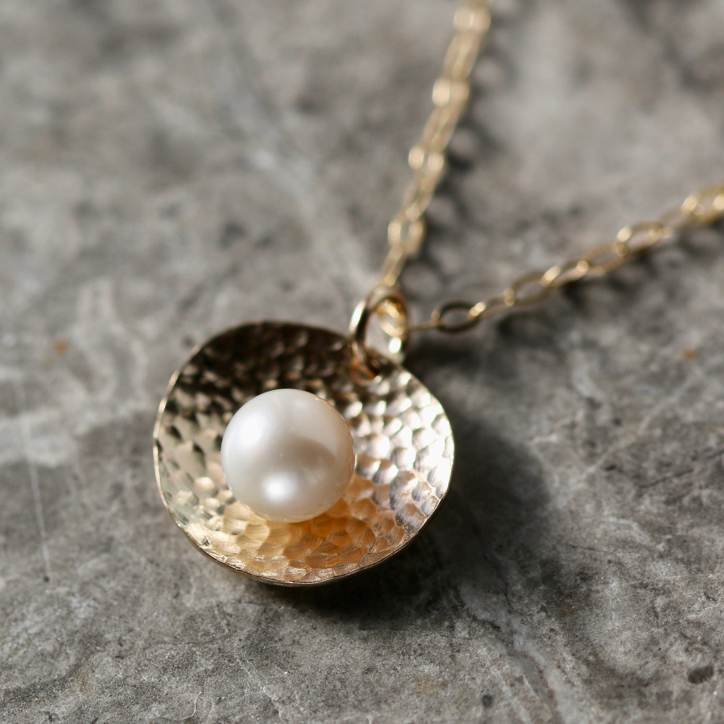 White Pearl & 9ct Gold Delicate Pendant Necklace image 2