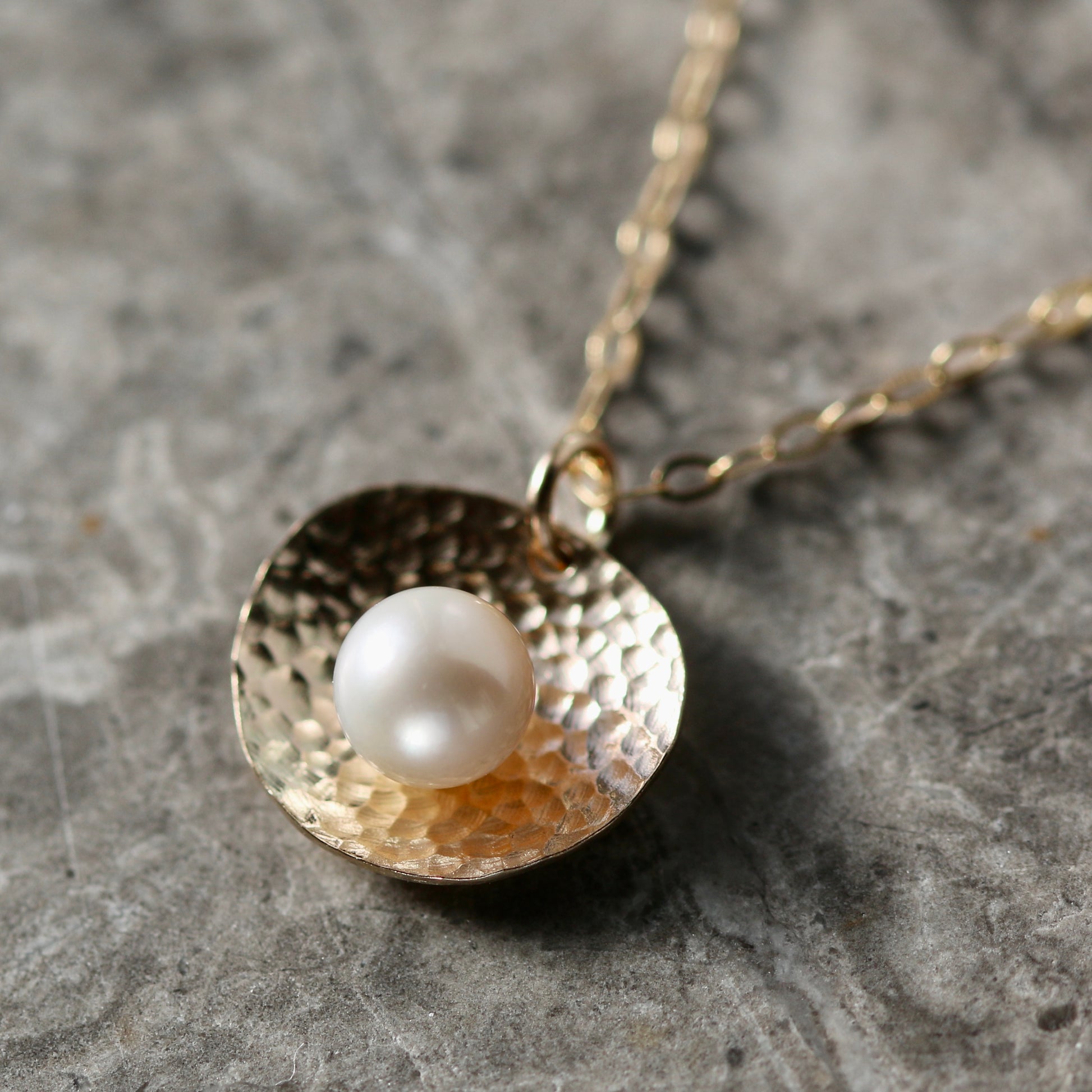 White Pearl & 9ct Gold Delicate Pendant Necklace image 2