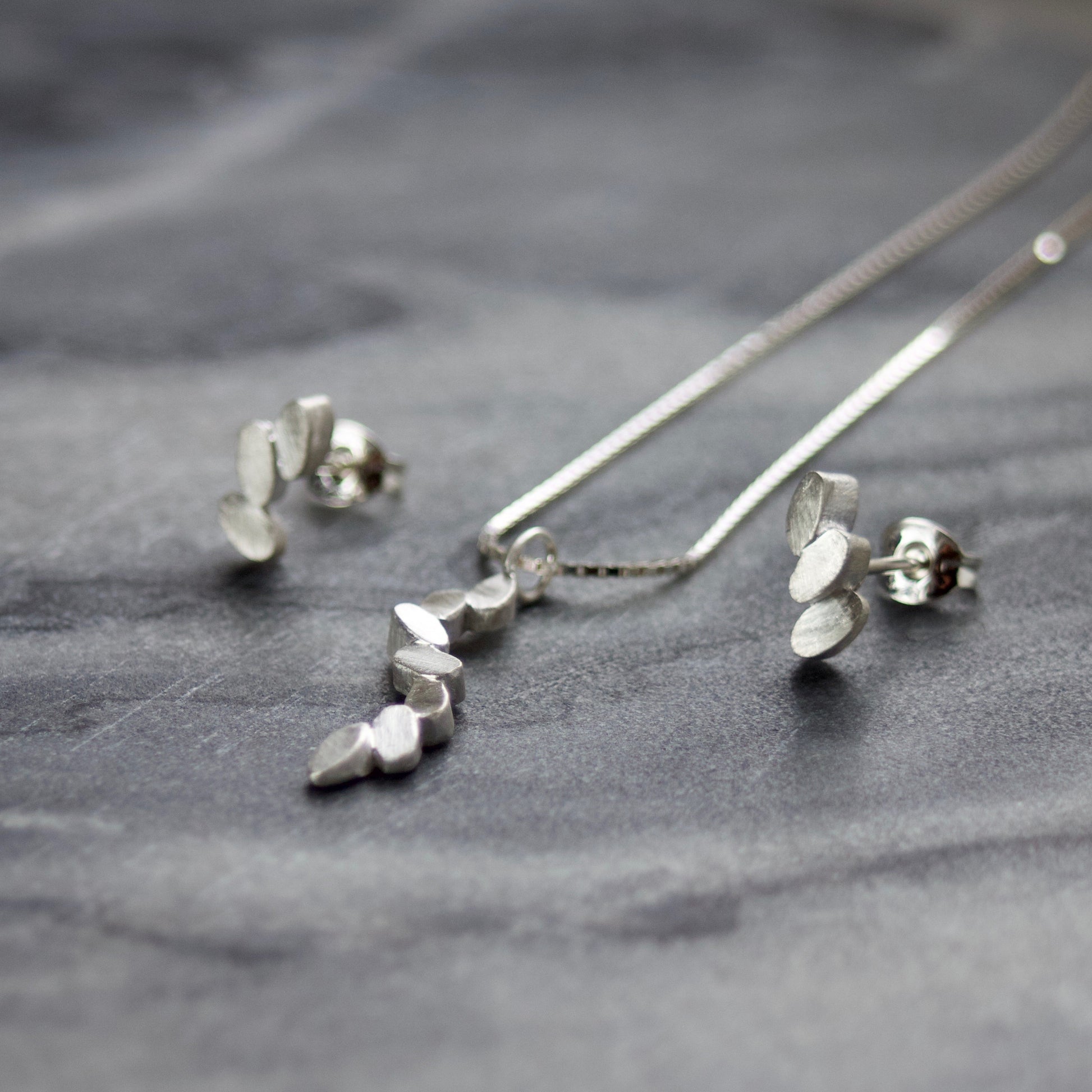 Silver Laurel Necklace & Earrings Gift Set image 0