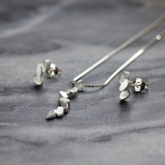 Silver Laurel Necklace & Earrings Gift Set image 0