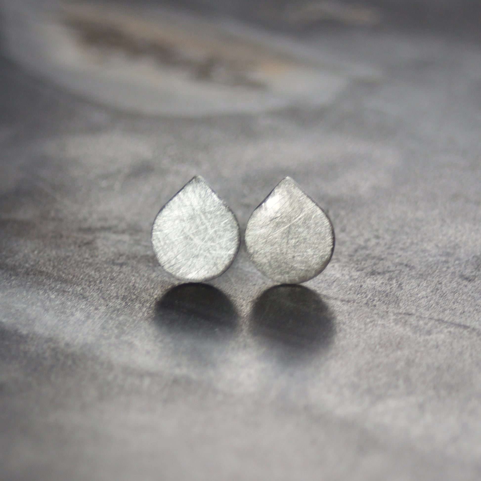 LC Medium Sterling Silver Cross Hatch Stud Earrings image 2