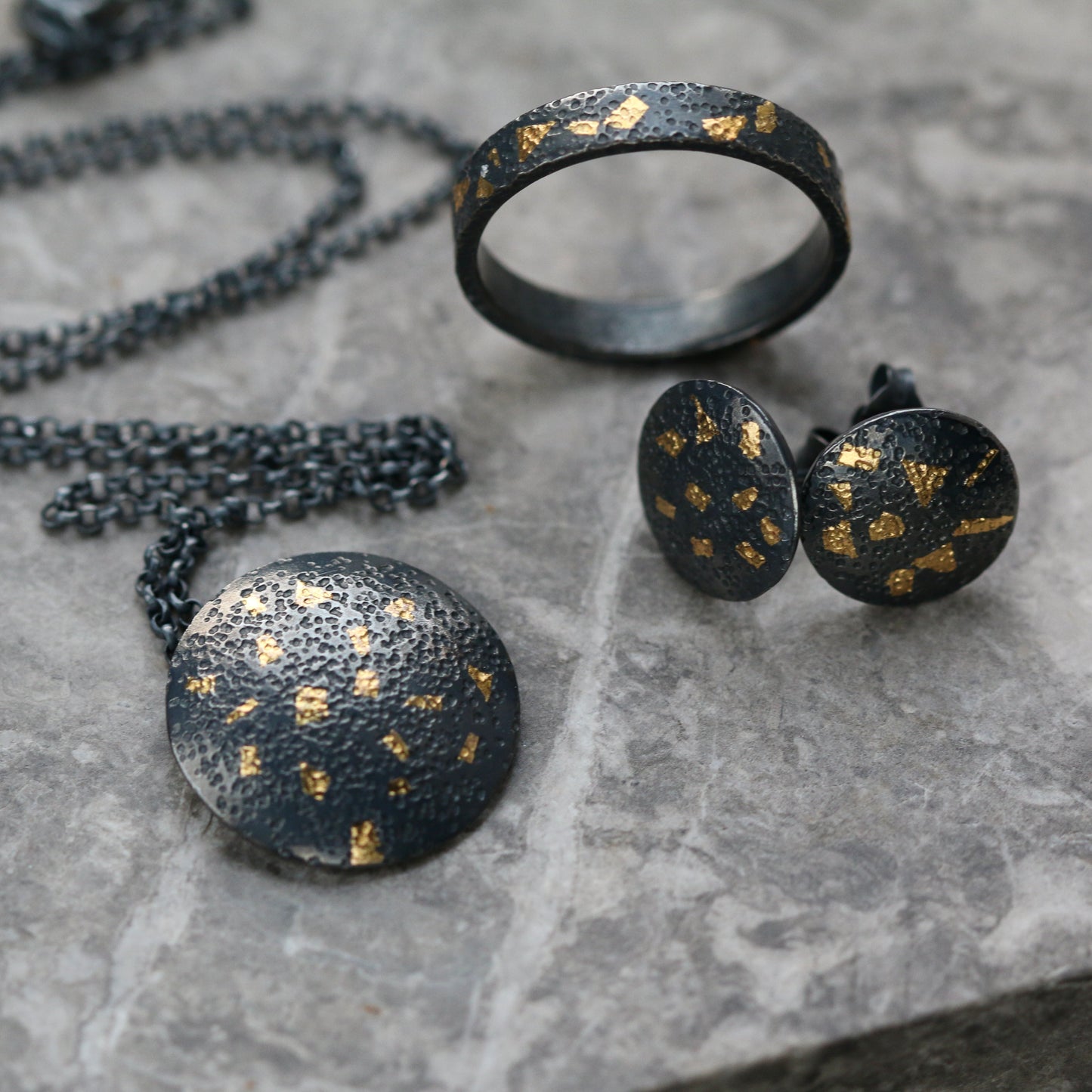 Keum Boo Oxidised Circle Confetti Drop Pendant Necklace image 1