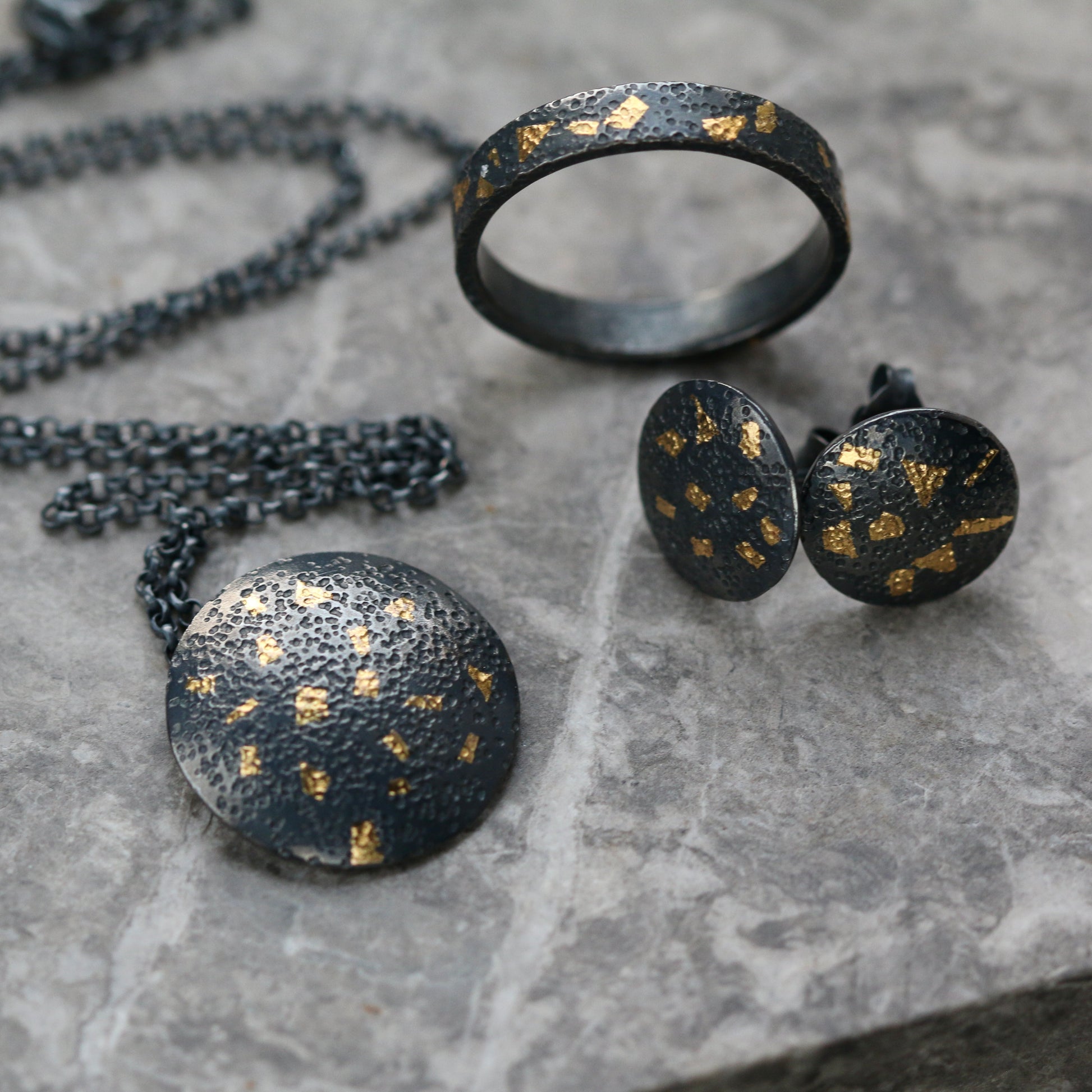 Keum Boo Oxidised Circle Confetti Drop Pendant Necklace image 1