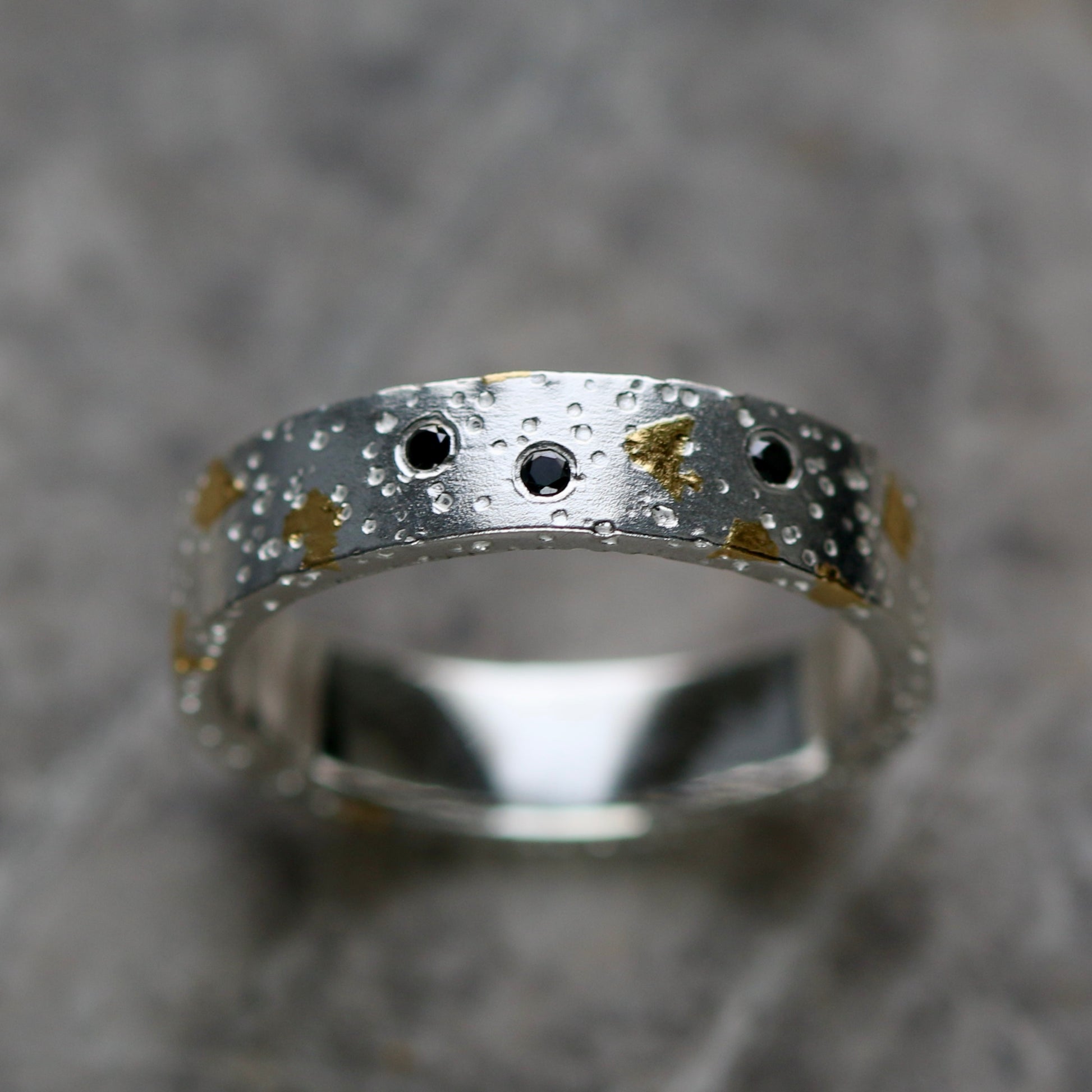 Black Diamond Confetti Keum Boo Textured 5mm Ring image 2