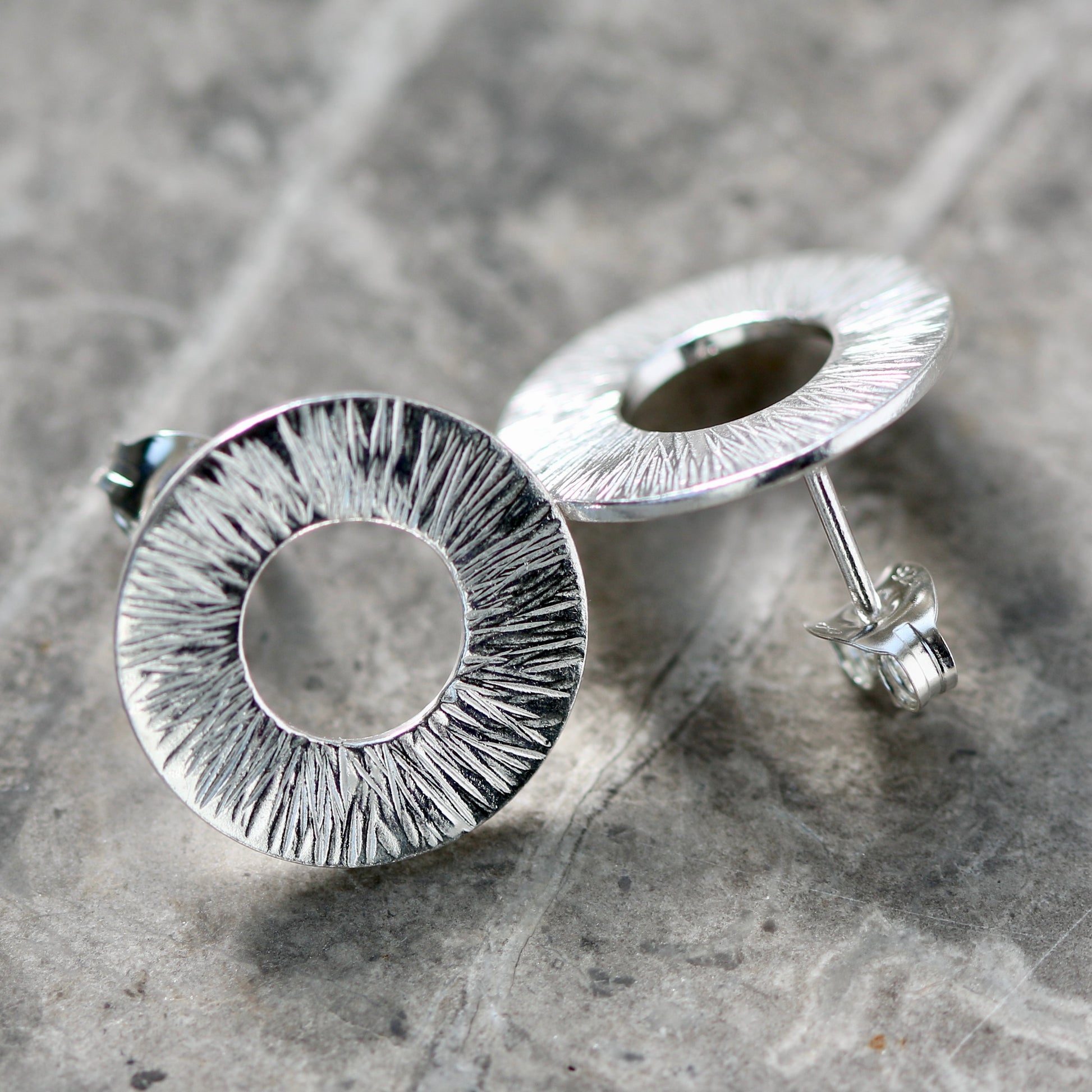 Radiate Washer Studs image 1