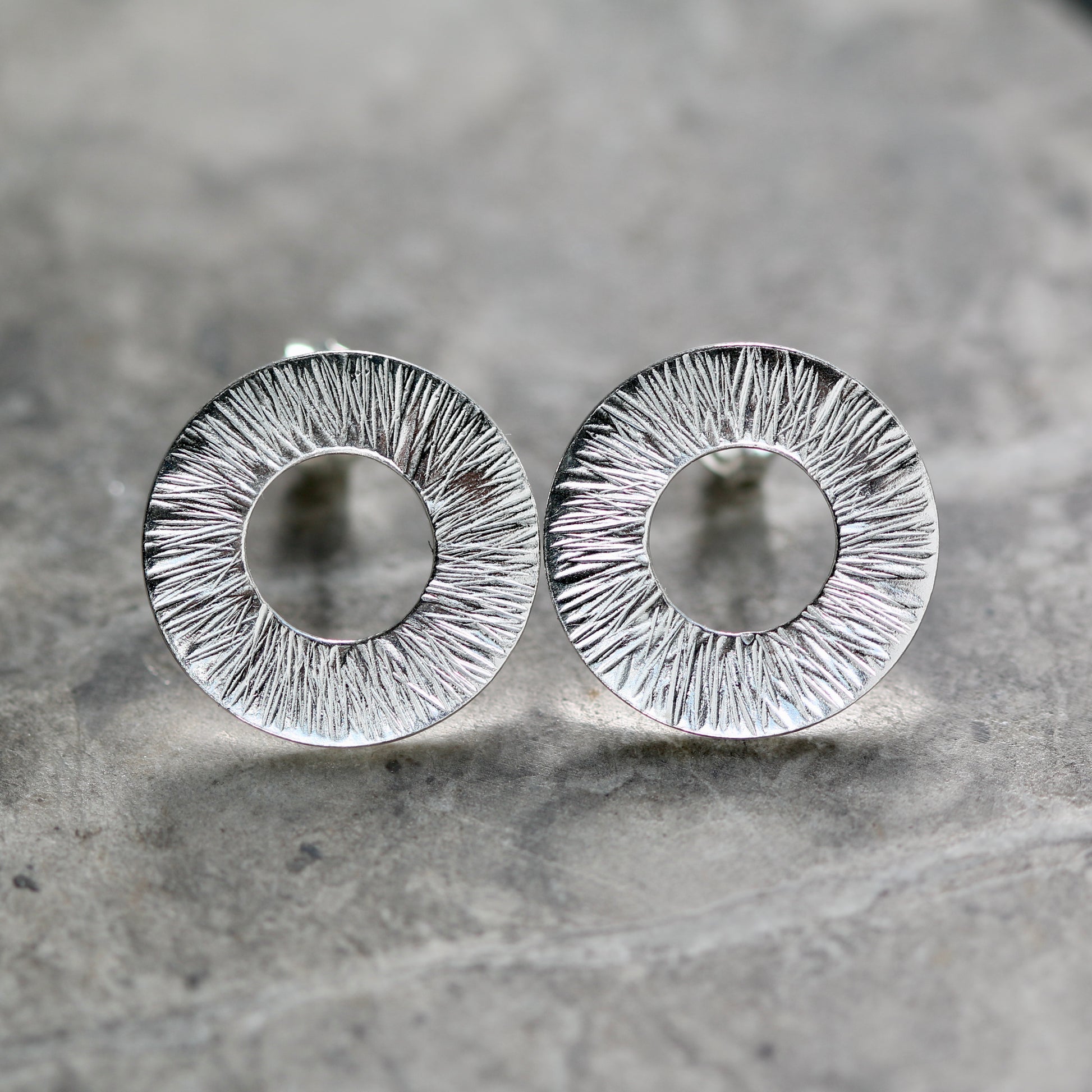 Radiate Washer Studs image 0