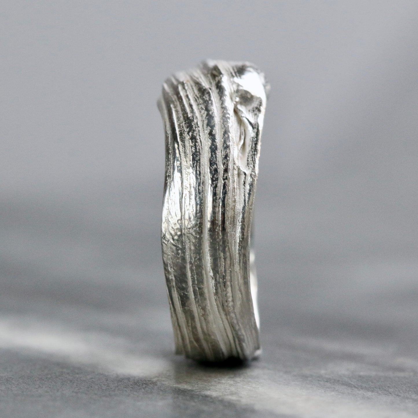 Mitsuro Hikime Silver Band with Salt & Pepper Diamond - R image 2