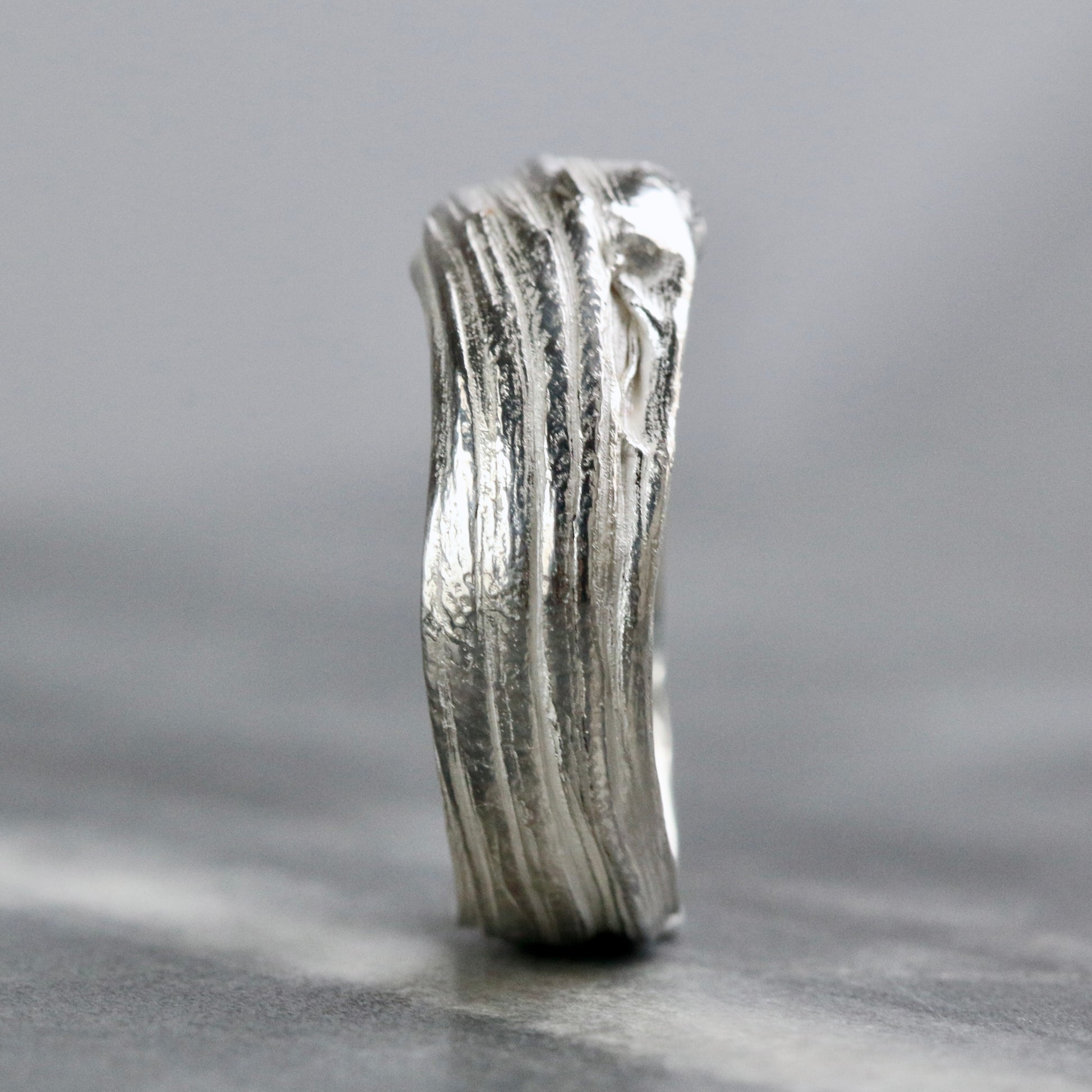 Mitsuro Hikime Silver Band with Salt & Pepper Diamond - R image 2