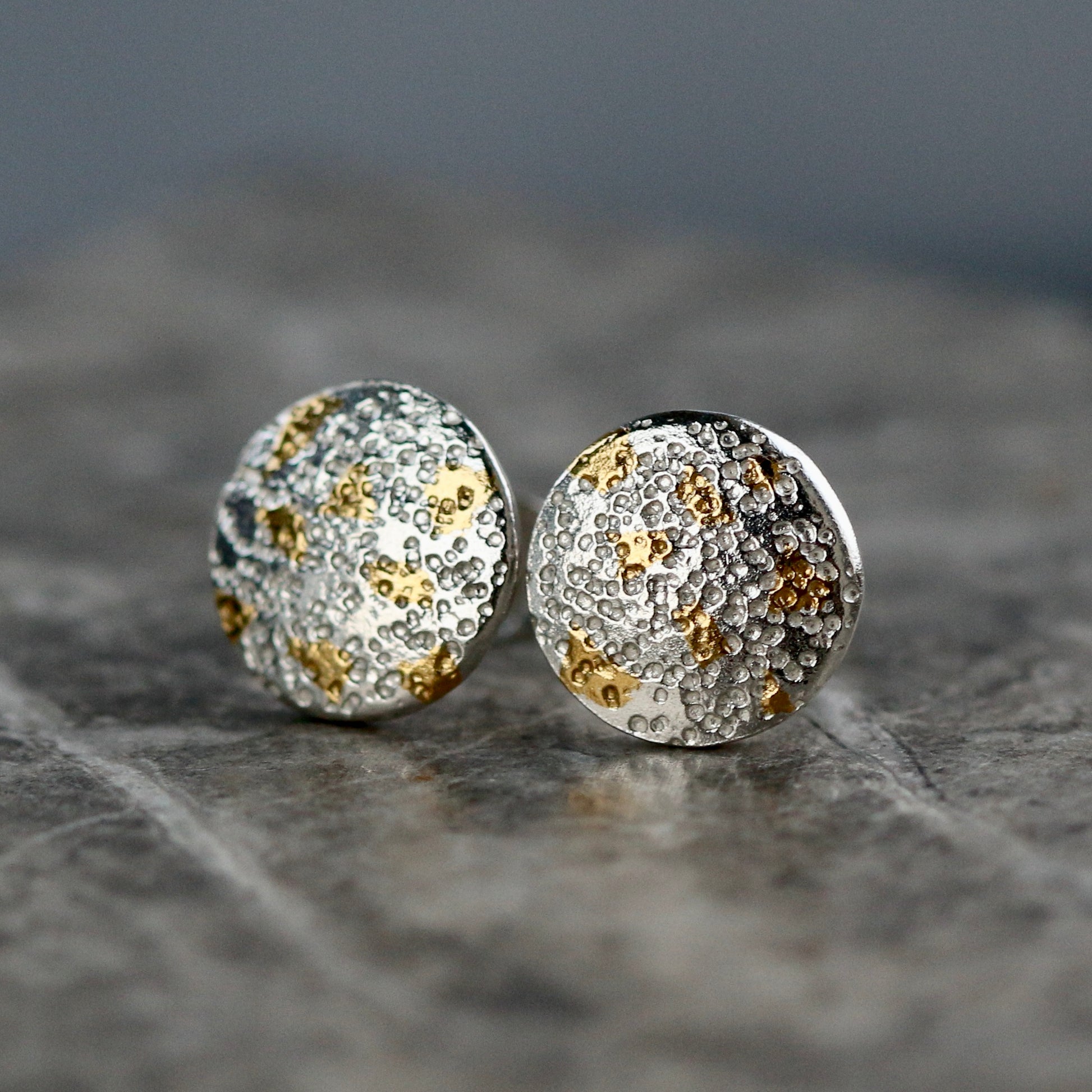 Keum Boo Small Circle Confetti Studs image 0