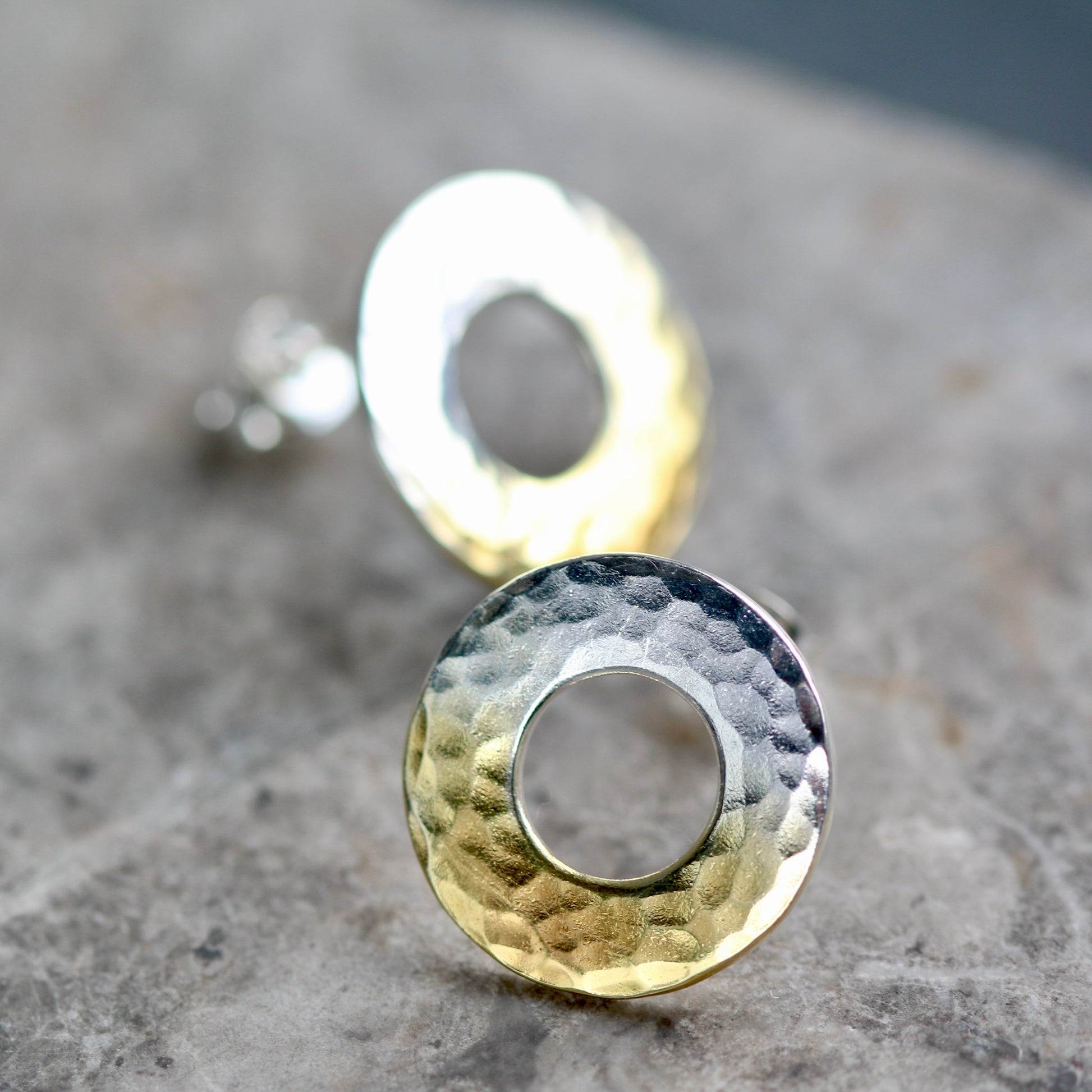 15mm Fade Hammered Wide Washer Studs image 3