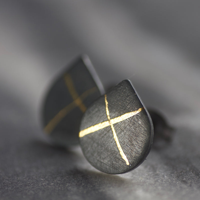 LC Oxidised 10mm X Keum Boo Stud Earrings image 4