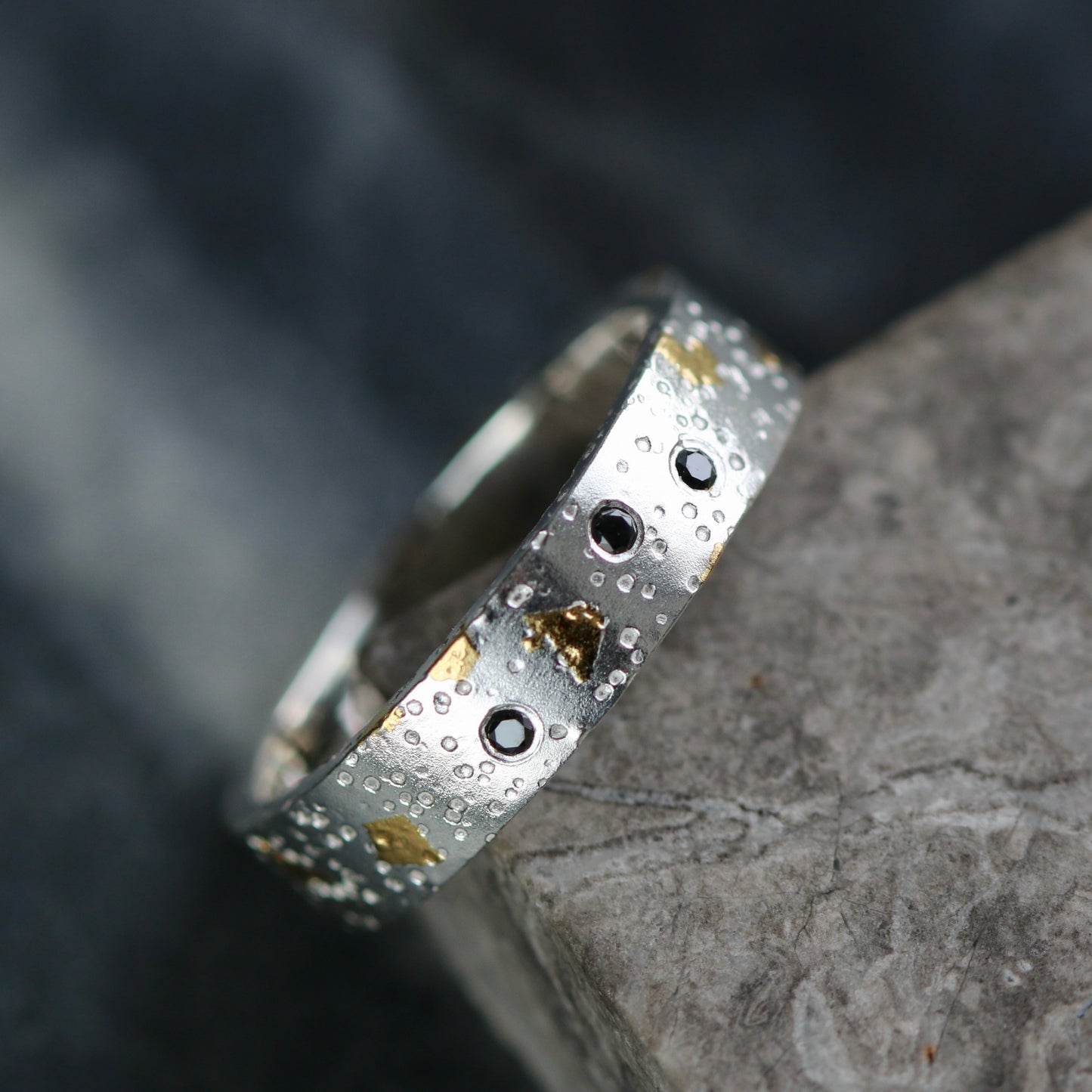 Black Diamond Confetti Keum Boo Textured 5mm Ring image 1