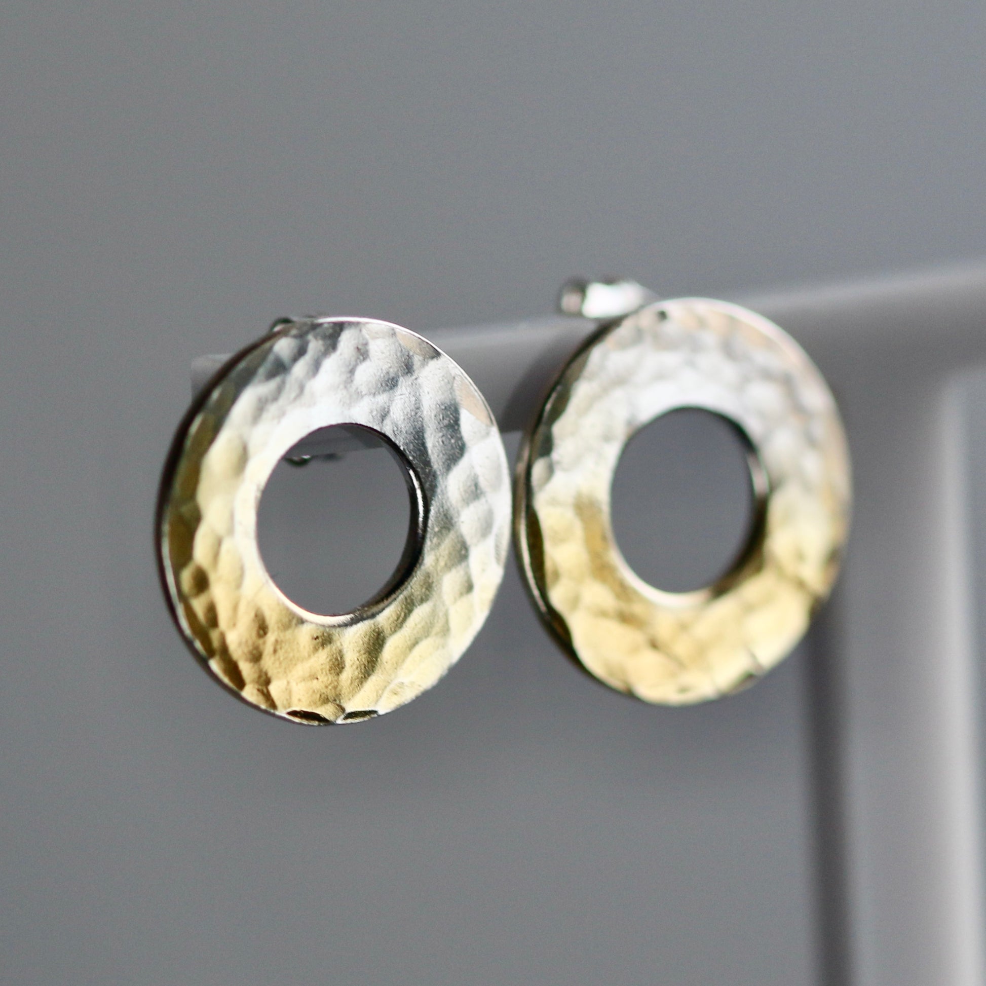 15mm Fade Hammered Wide Washer Studs image 5