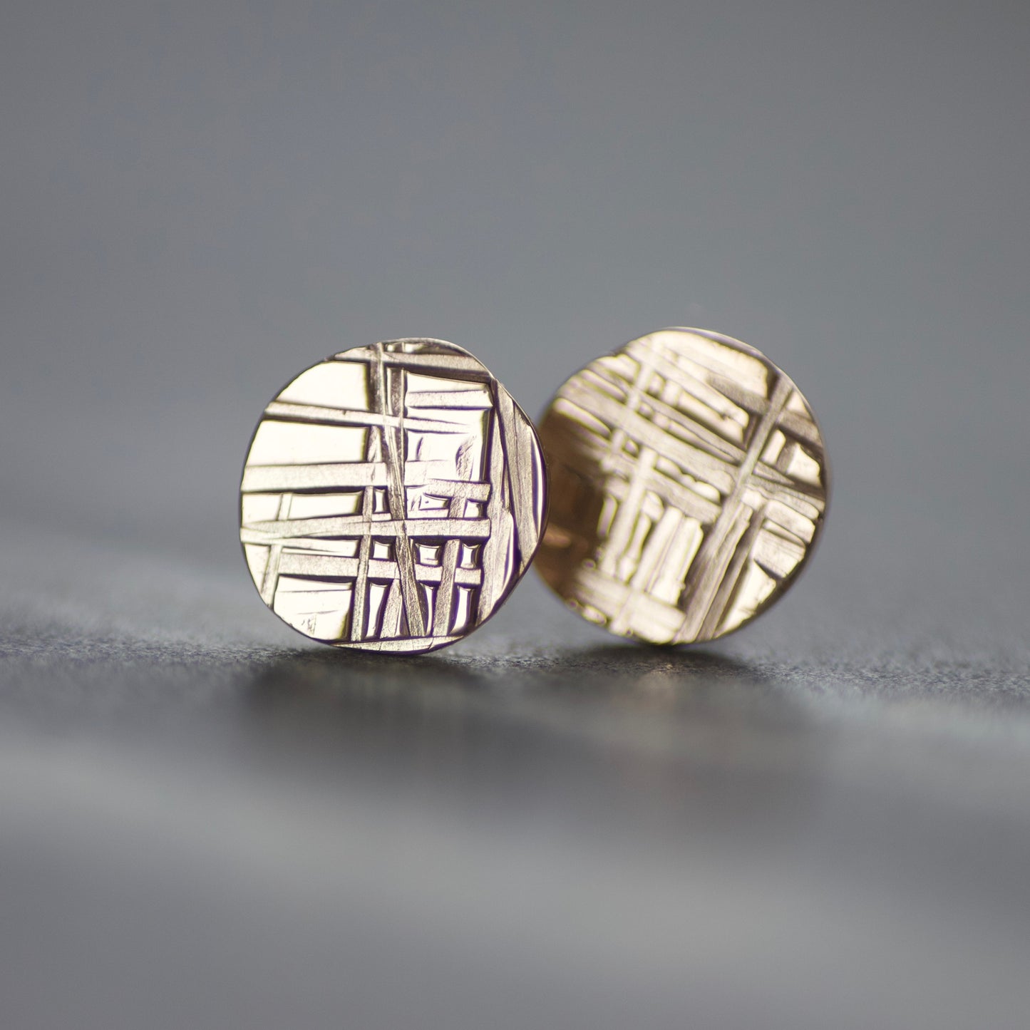 Recycled Solid 9ct Gold Criss Cross Disc Studs image 3