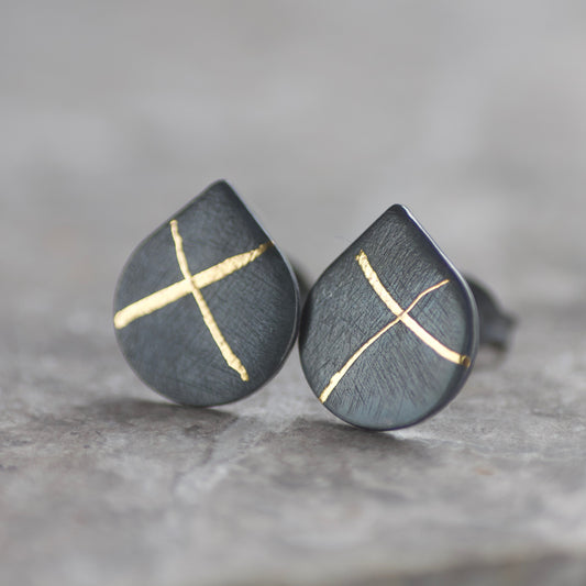 LC Oxidised 10mm X Keum Boo Stud Earrings image 0