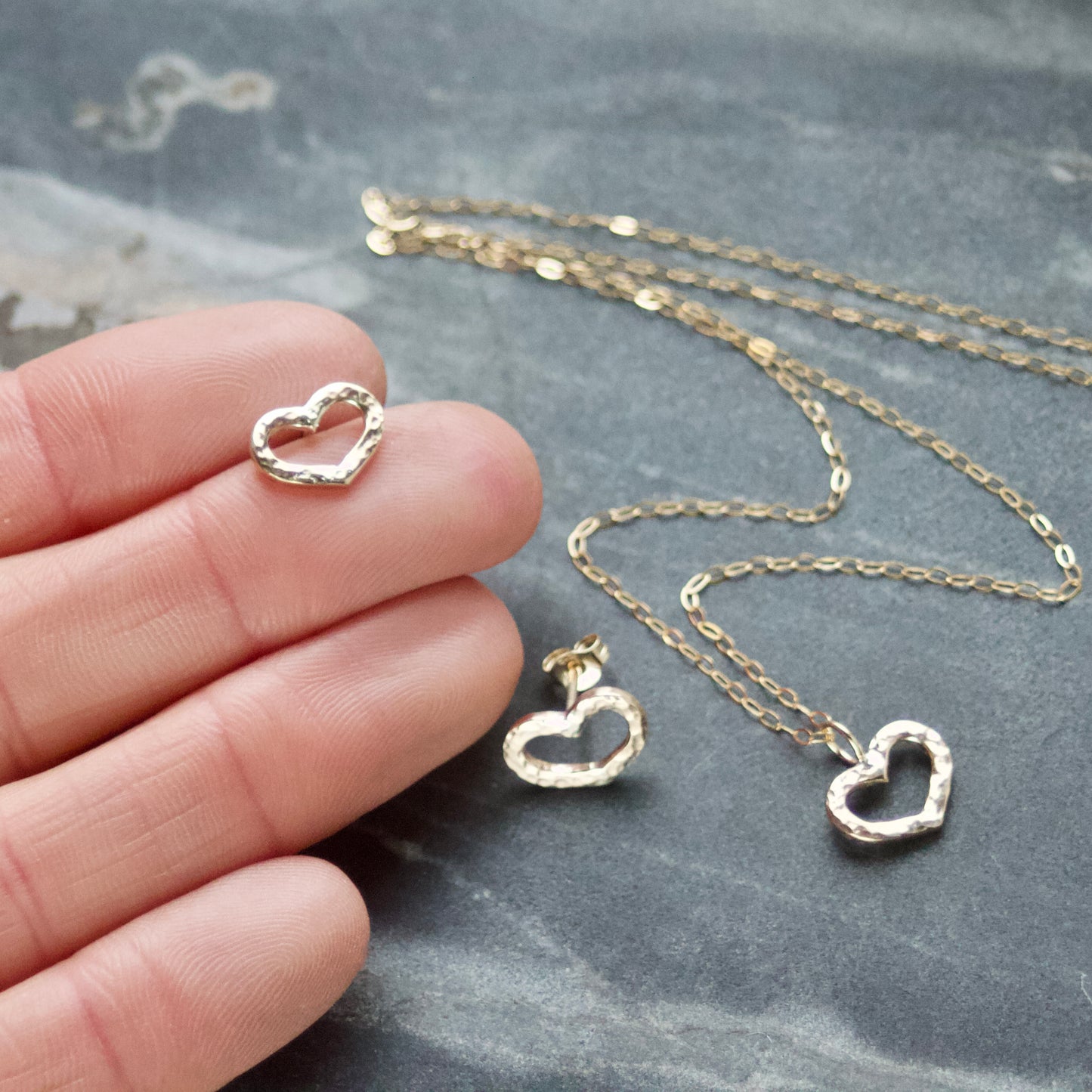 9ct Open Heart Stud Earrings image 3