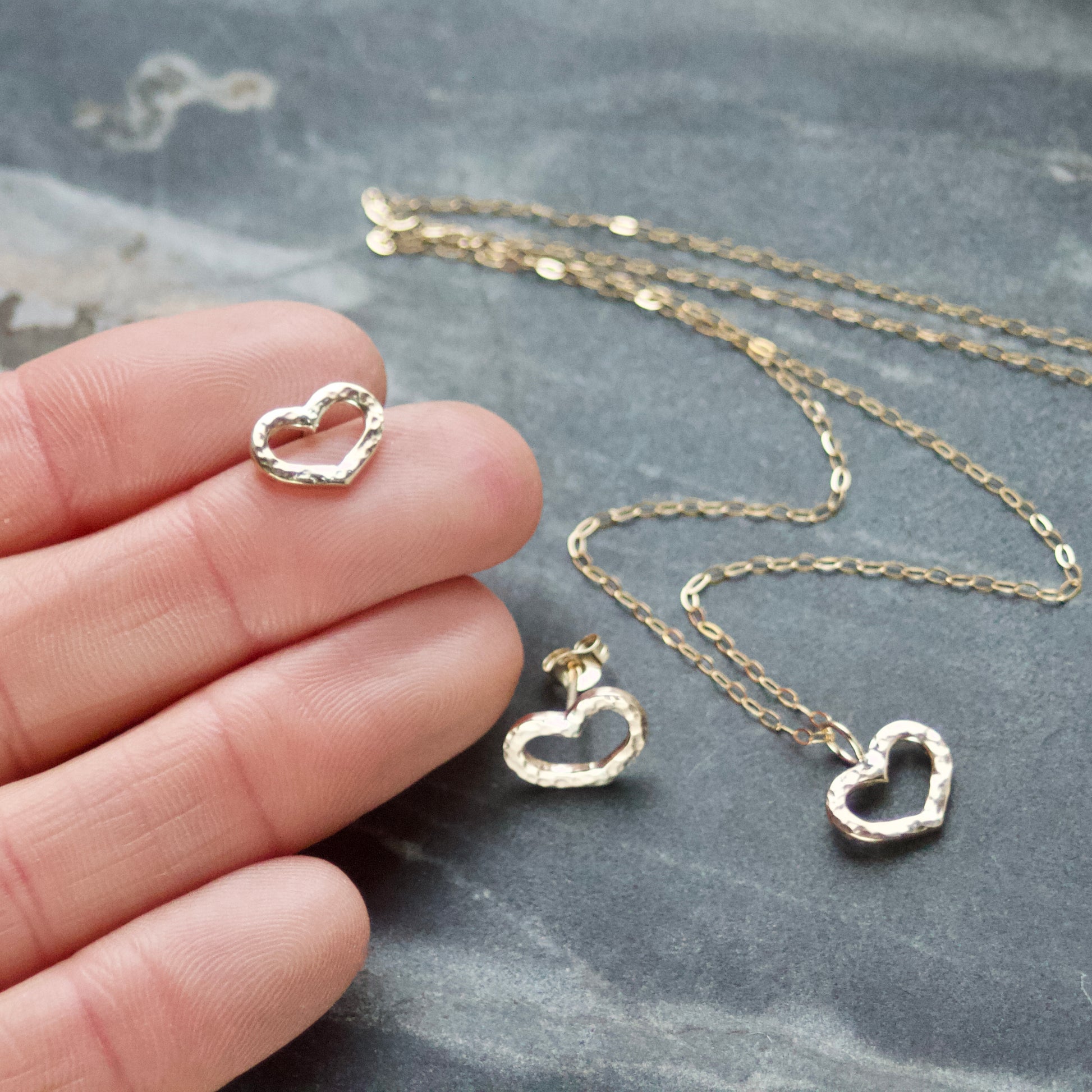 9ct Open Heart Stud Earrings image 3