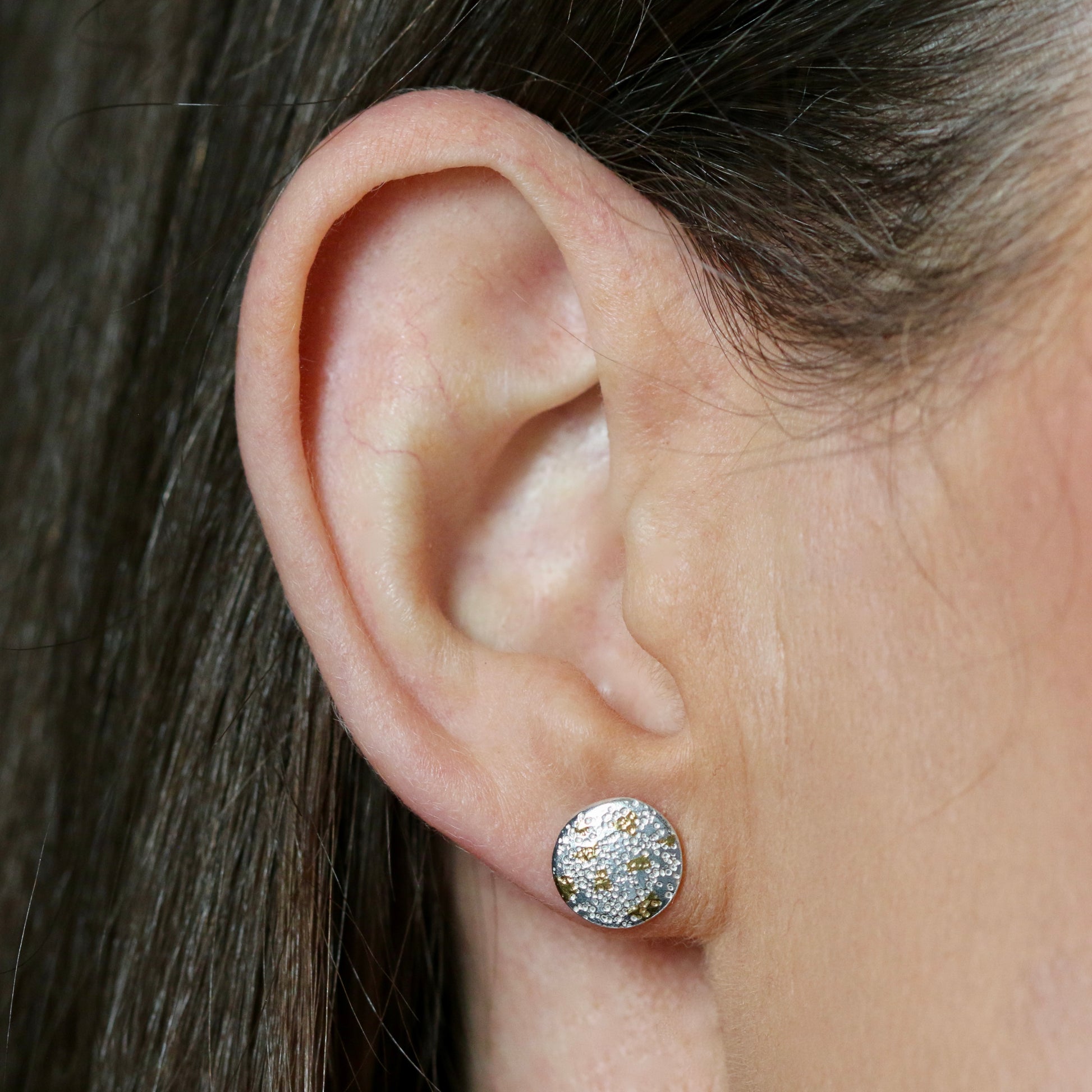 Keum Boo Small Circle Confetti Studs image 2